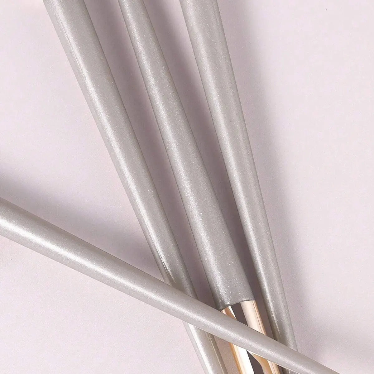 シャンパンシルバー ポータブル アイメイクブラシセット(8本入り) - brushy