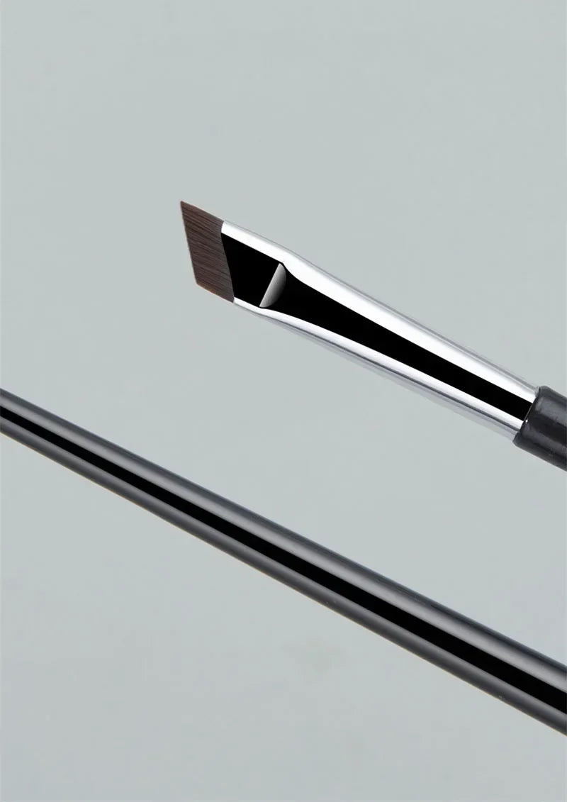 2本セット 極細 アイライナー・アイブロウブラシ 精密メイク用 - brushy