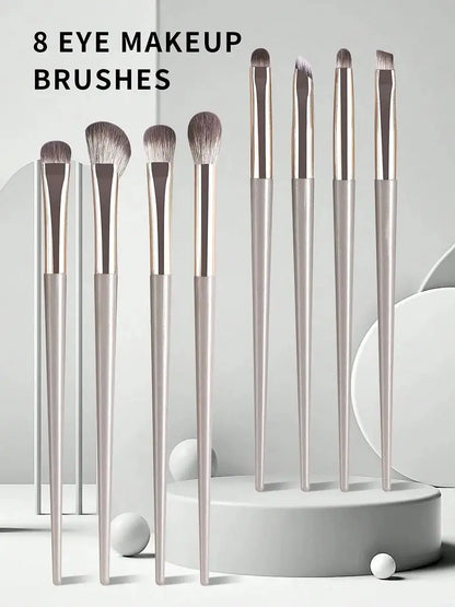 シャンパンシルバー ポータブル アイメイクブラシセット（8本入り） - brushy