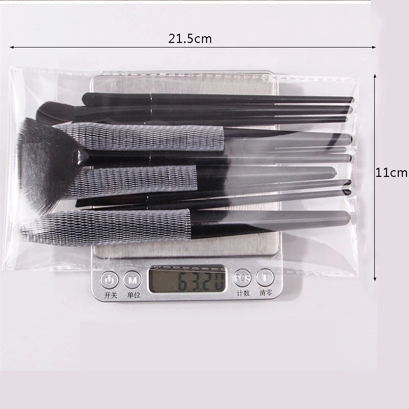 初心者向け メイクブラシ10本セット｜ブラック・やわらか高品質毛｜ファンデ・チーク・アイシャドウ対応 - brushy