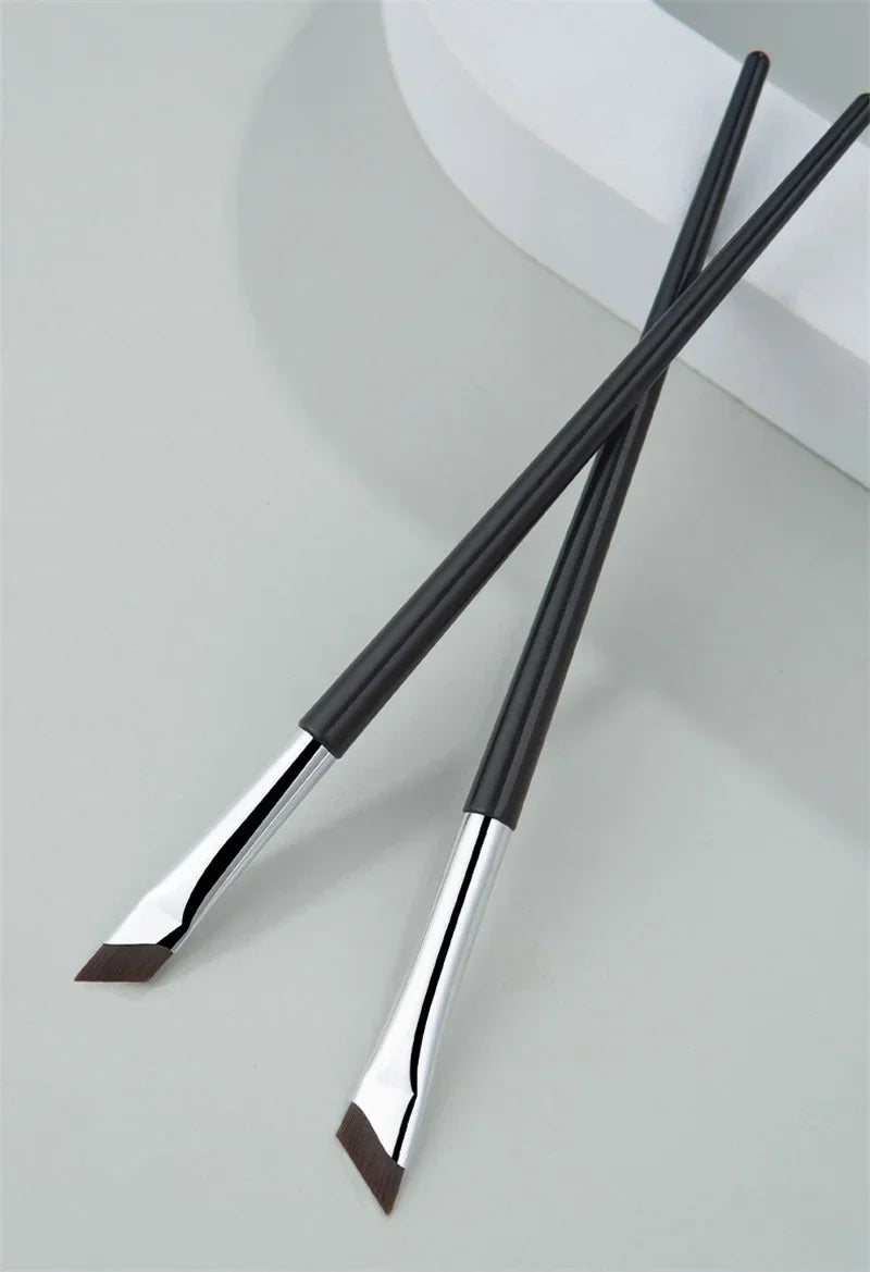 2本セット 極細 アイライナー・アイブロウブラシ 精密メイク用 - brushy