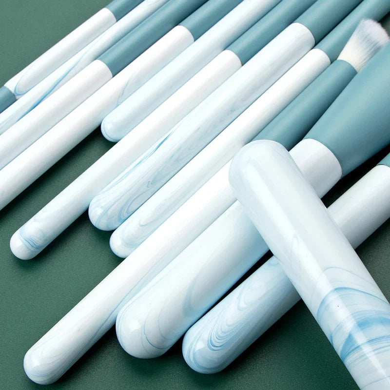 12本セット ソフトメイクブラシ｜ファンデーション・チーク・パウダー・アイシャドウ・コンシーラー用 - brushy